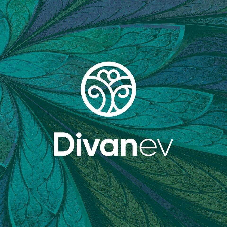 Divanev.